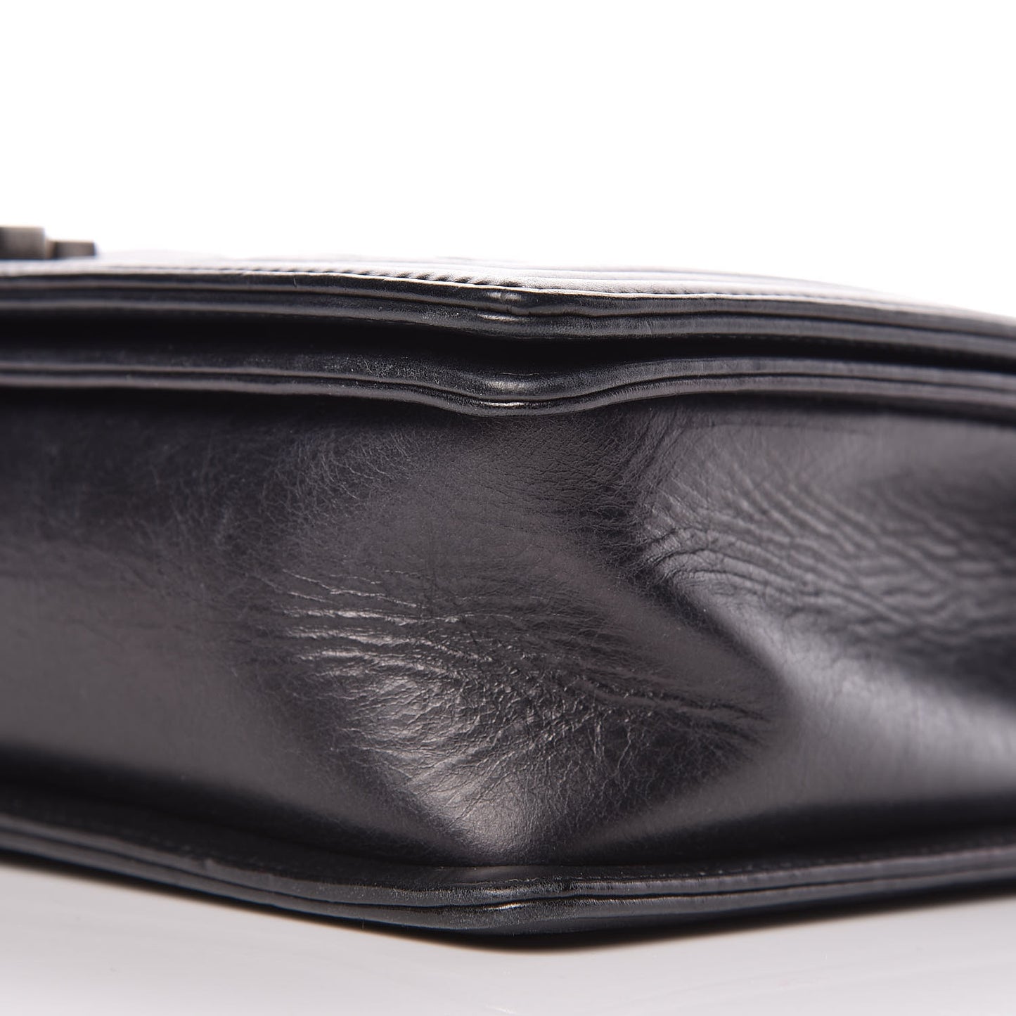 Calfskin Embossed Stitch Large Boy Flap Black