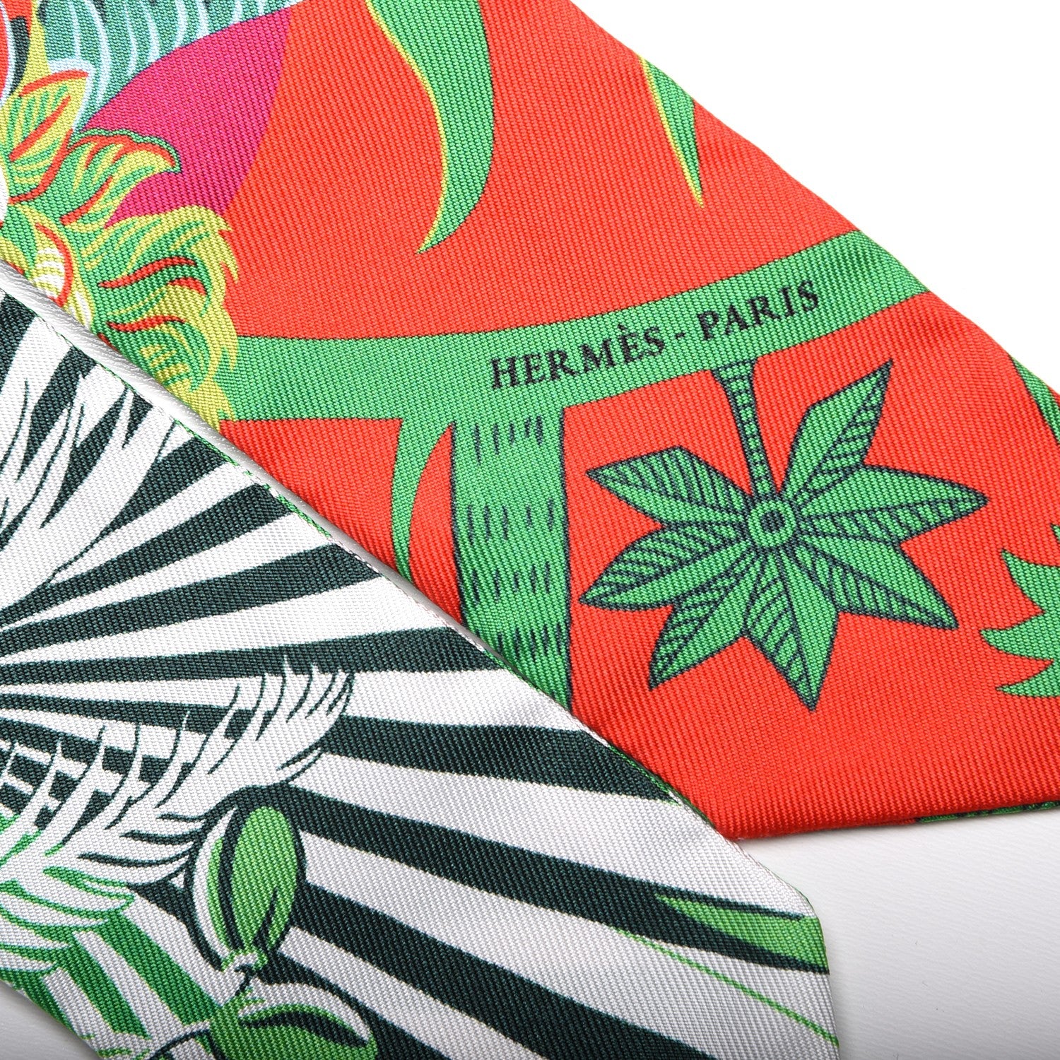 Hermes Silk Mythiques Phoenix Coloriages Twilly Blanc Vert Rouge 5 of 5