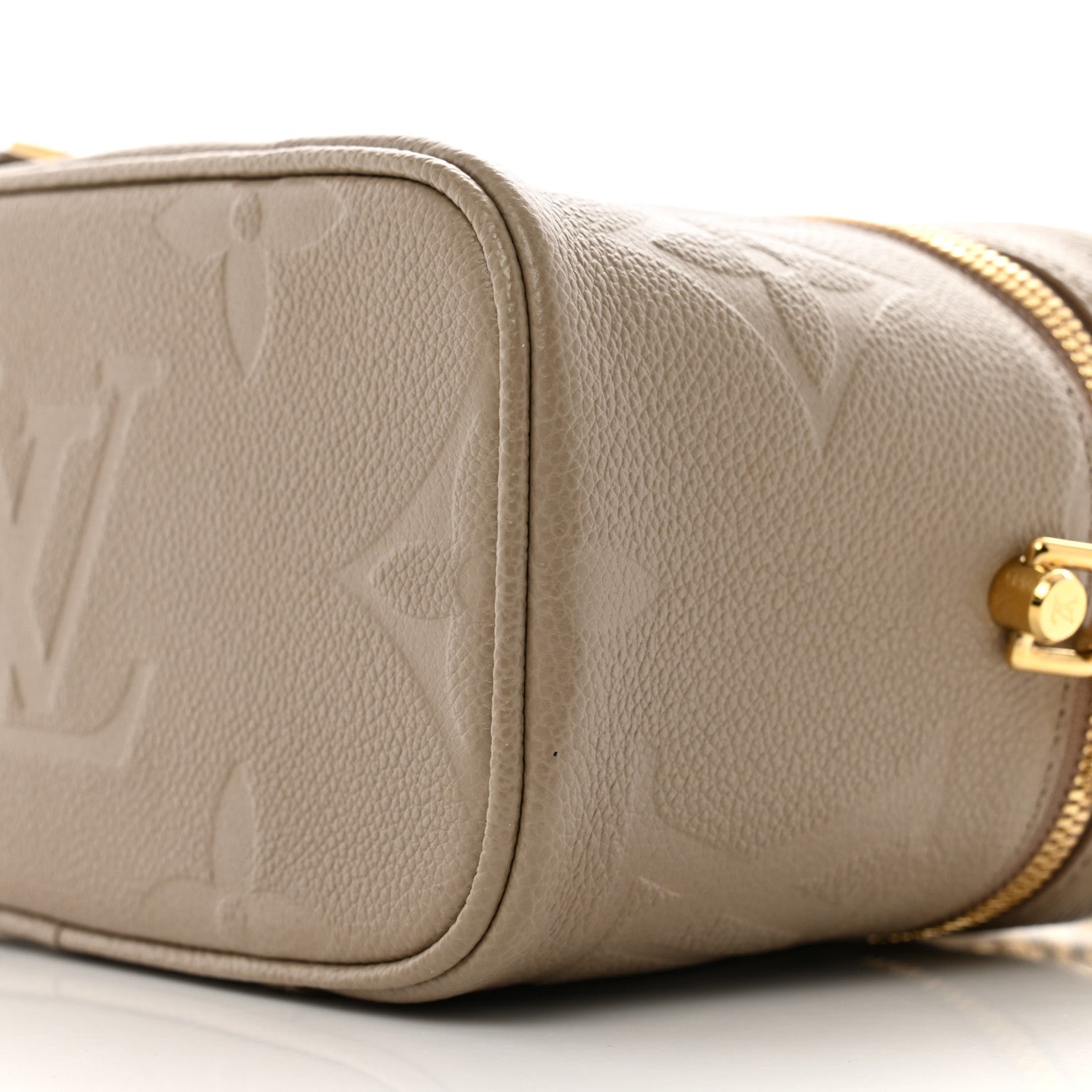 Louis Vuitton Empreinte Monogram Giant Vanity PM Tourterelle 9 of 9