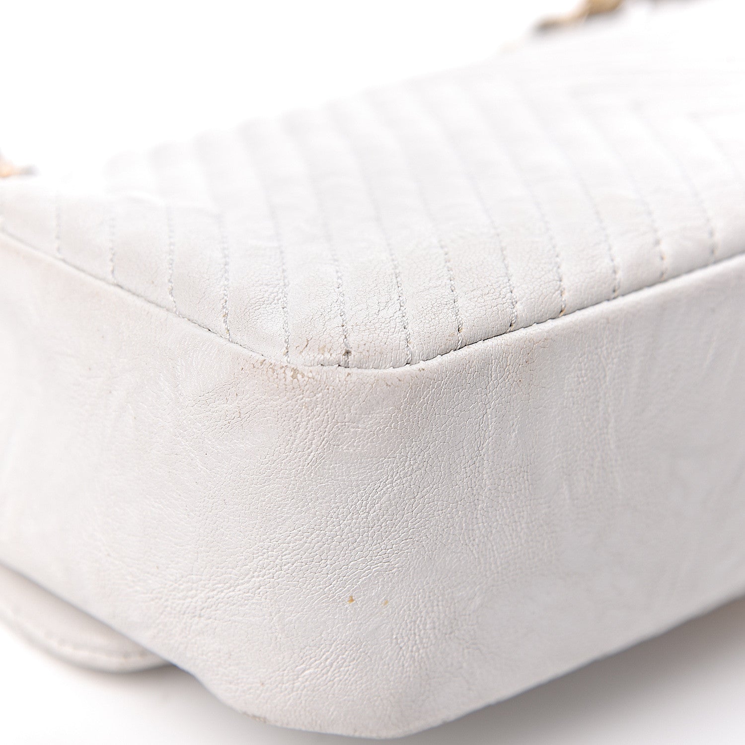 Chanel Calfskin Surpique Chevron Small Flap White 18 of 34