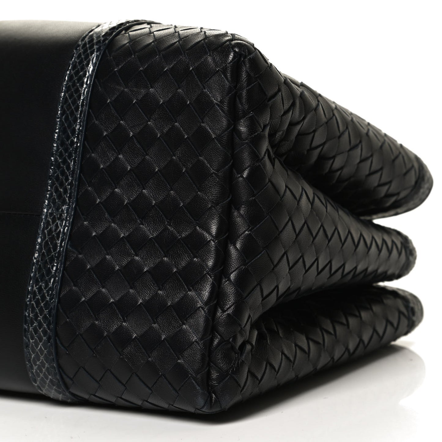 Nappa Intrecciato Snakeskin Small Flow Wave Tote Black