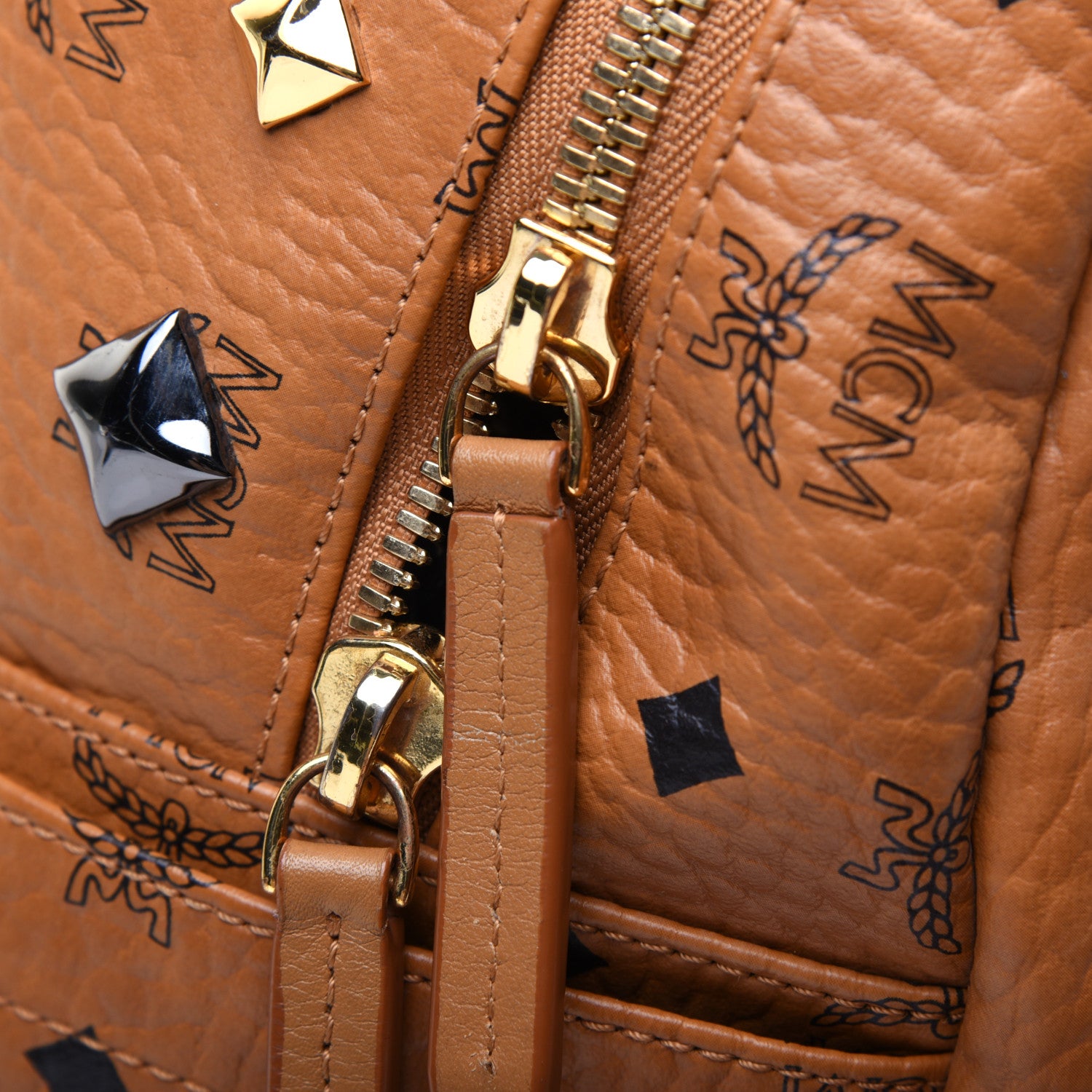 MCM Visetos Studded Medium Stark M Backpack Cognac 11 of 18