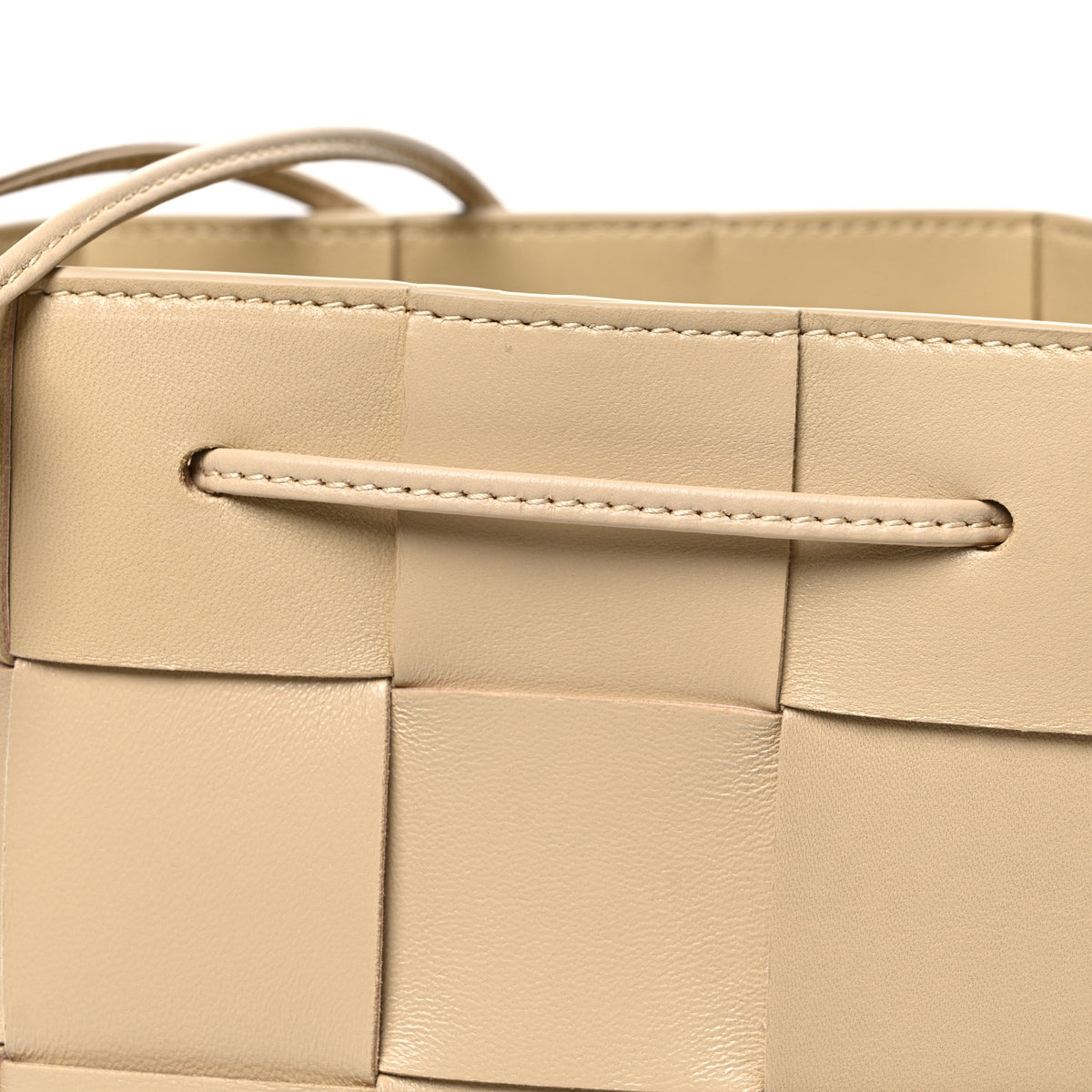 Nappa Maxi Intrecciato Small Cassette Bucket Bag Porridge