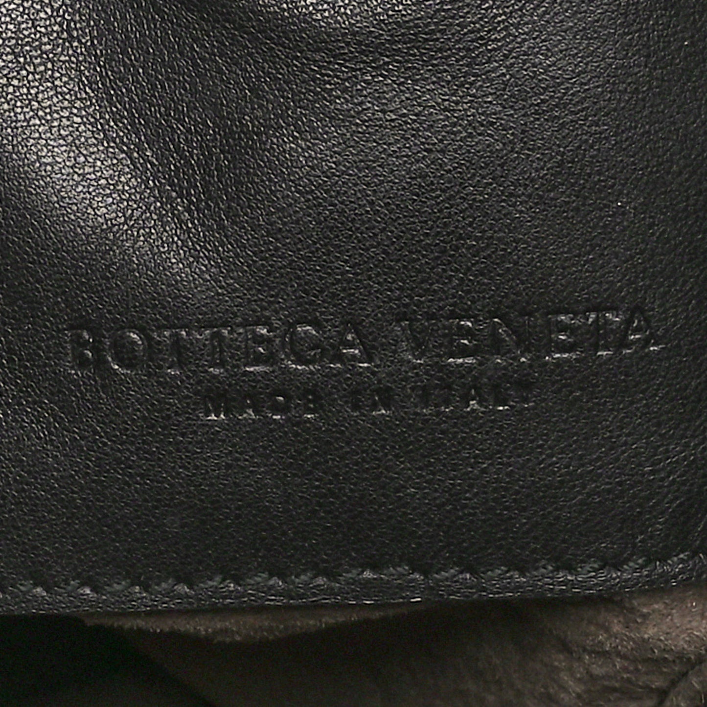 Nappa Intrecciato Medium Campana Hobo Black