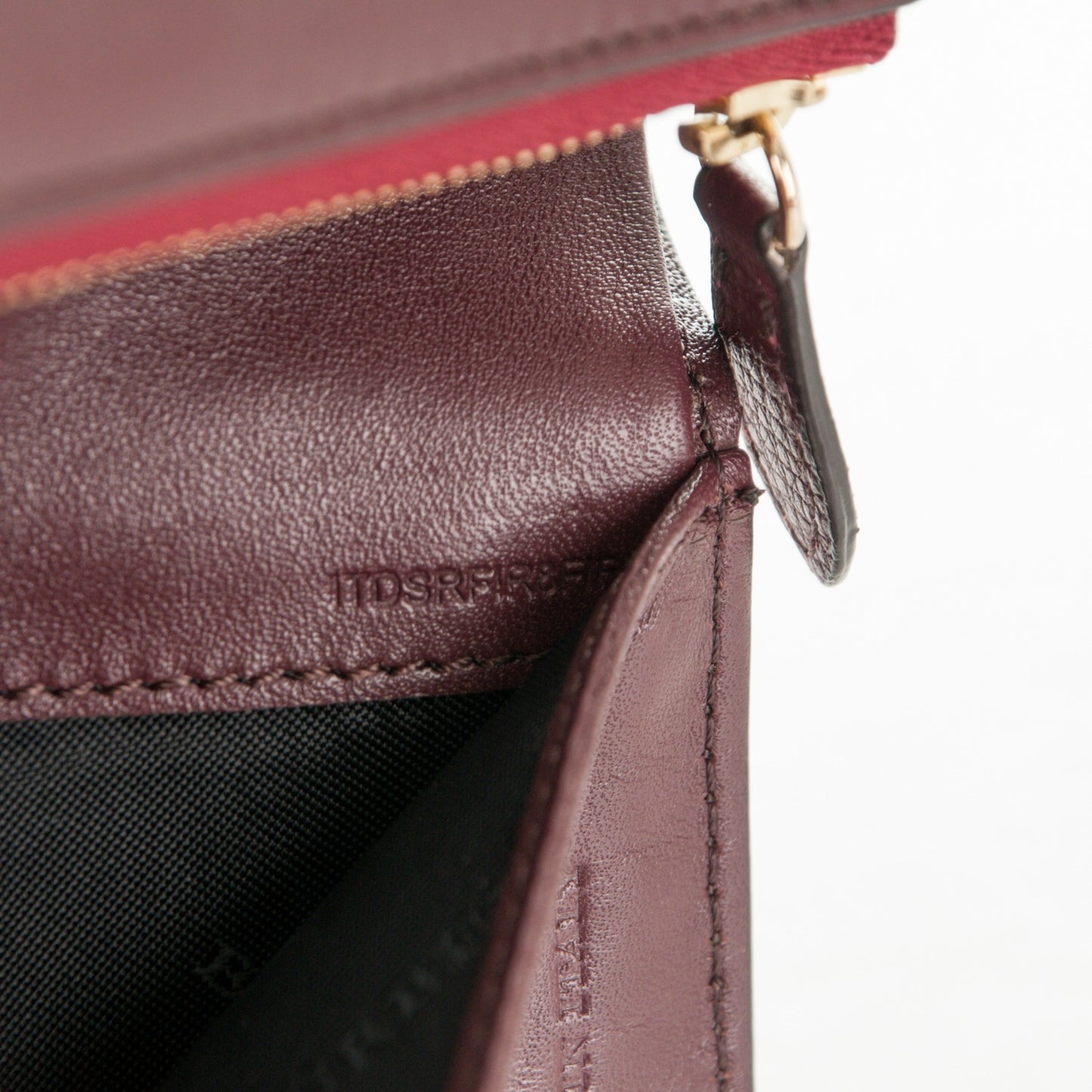 Grainy Calfskin House Check Wellington Wallet Mahogany Red