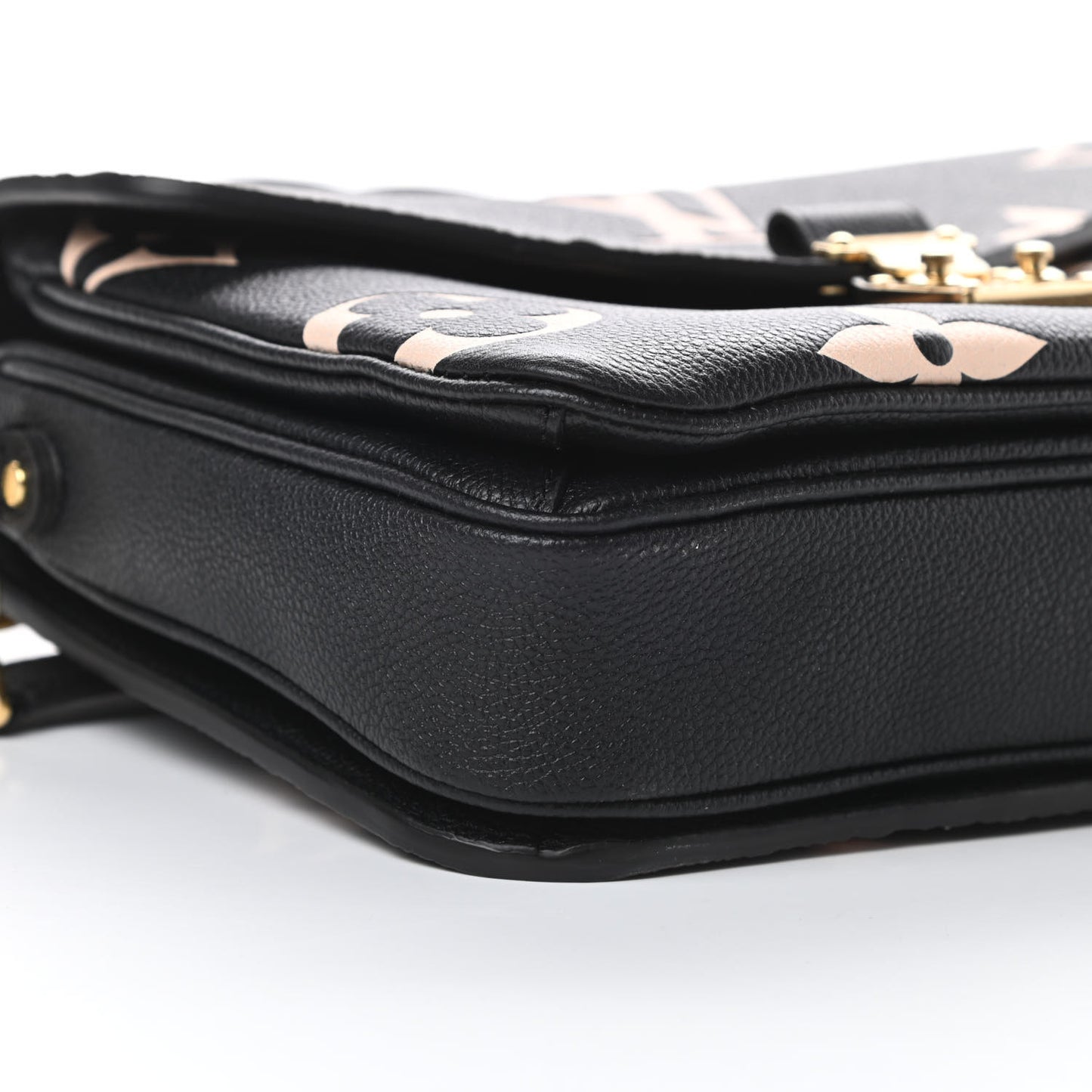Empreinte Monogram Giant Pochette Metis Black Beige