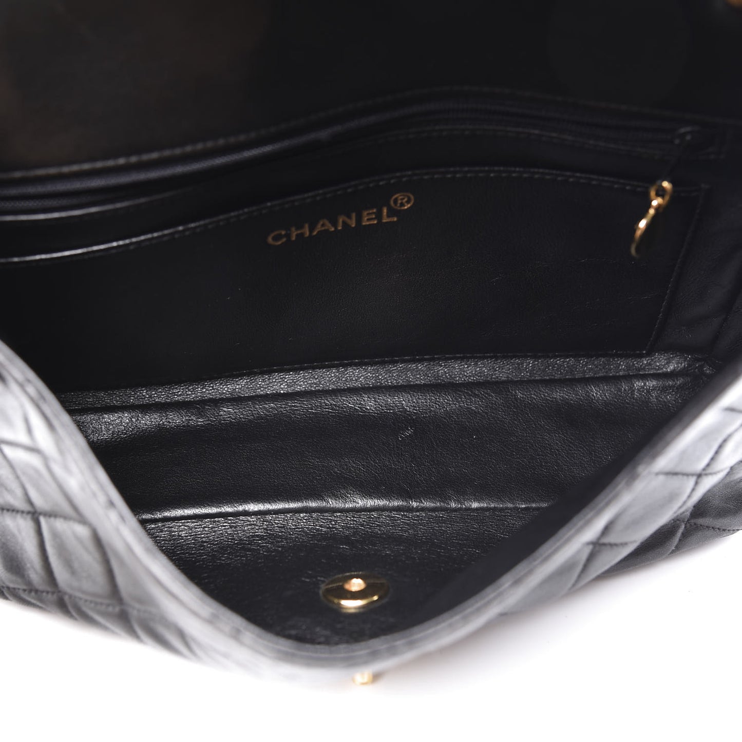Lambskin Quilted Medium Single Flap Black