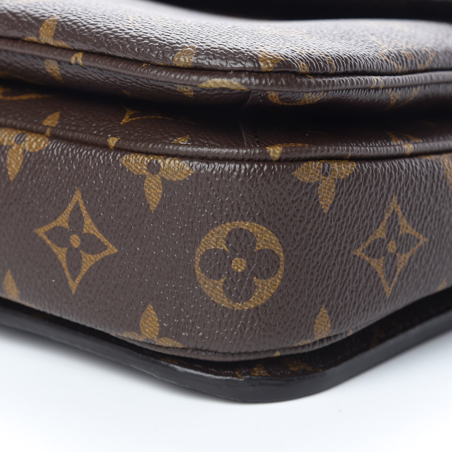 Louis Vuitton Monogram Pochette Metis 7 of 10