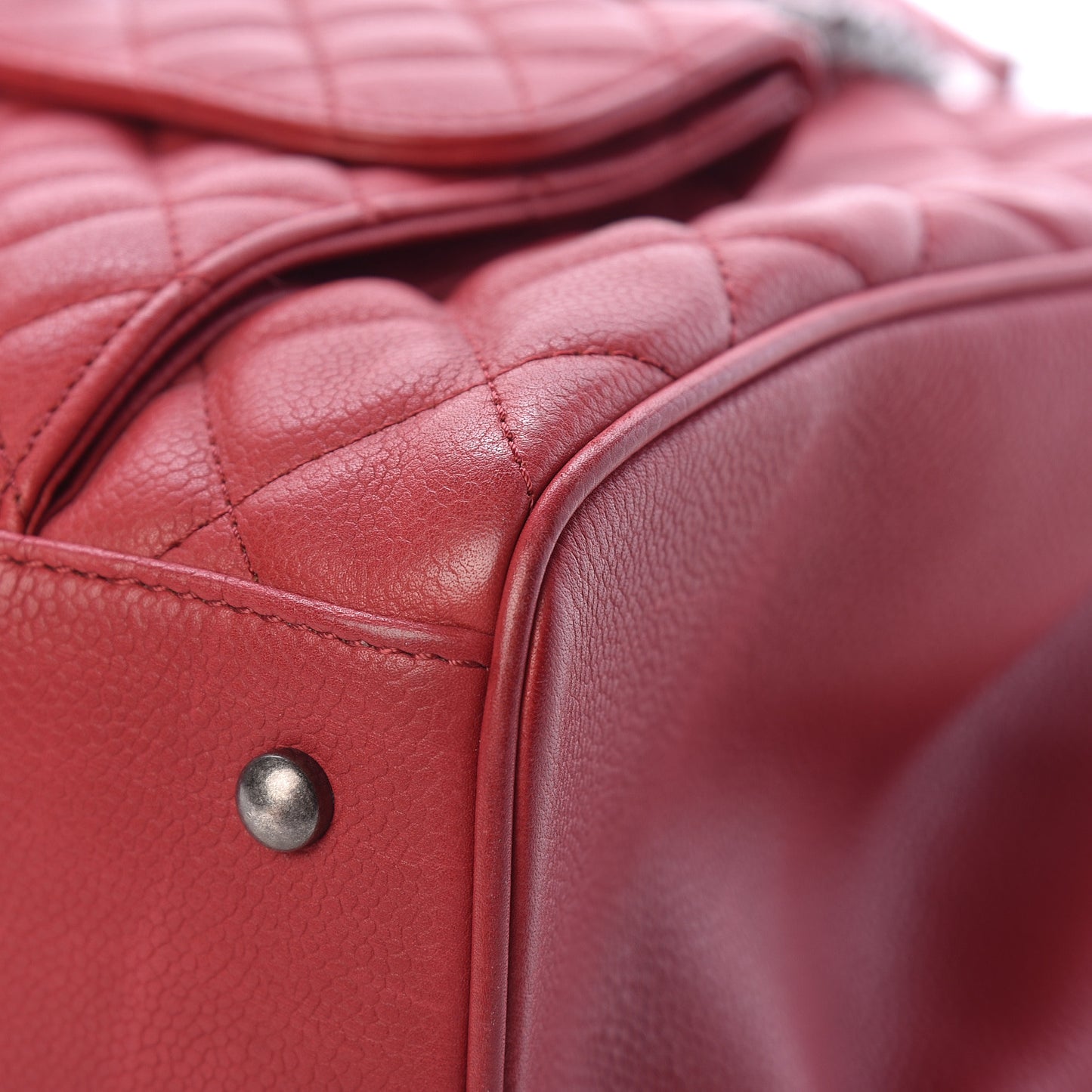 Caviar Quilted Large Casual Pocket Tote Red