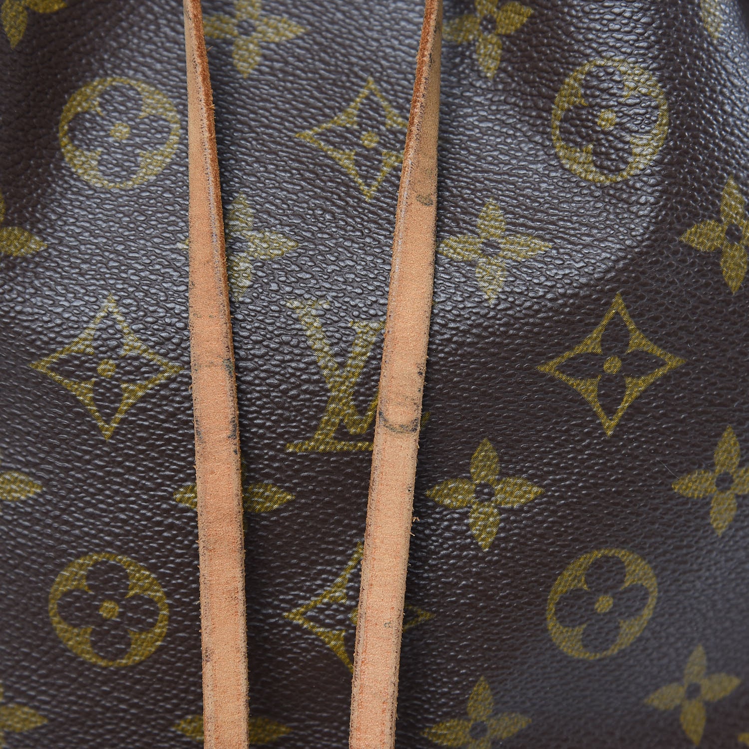 Louis Vuitton Monogram Petit Noe 19 of 19