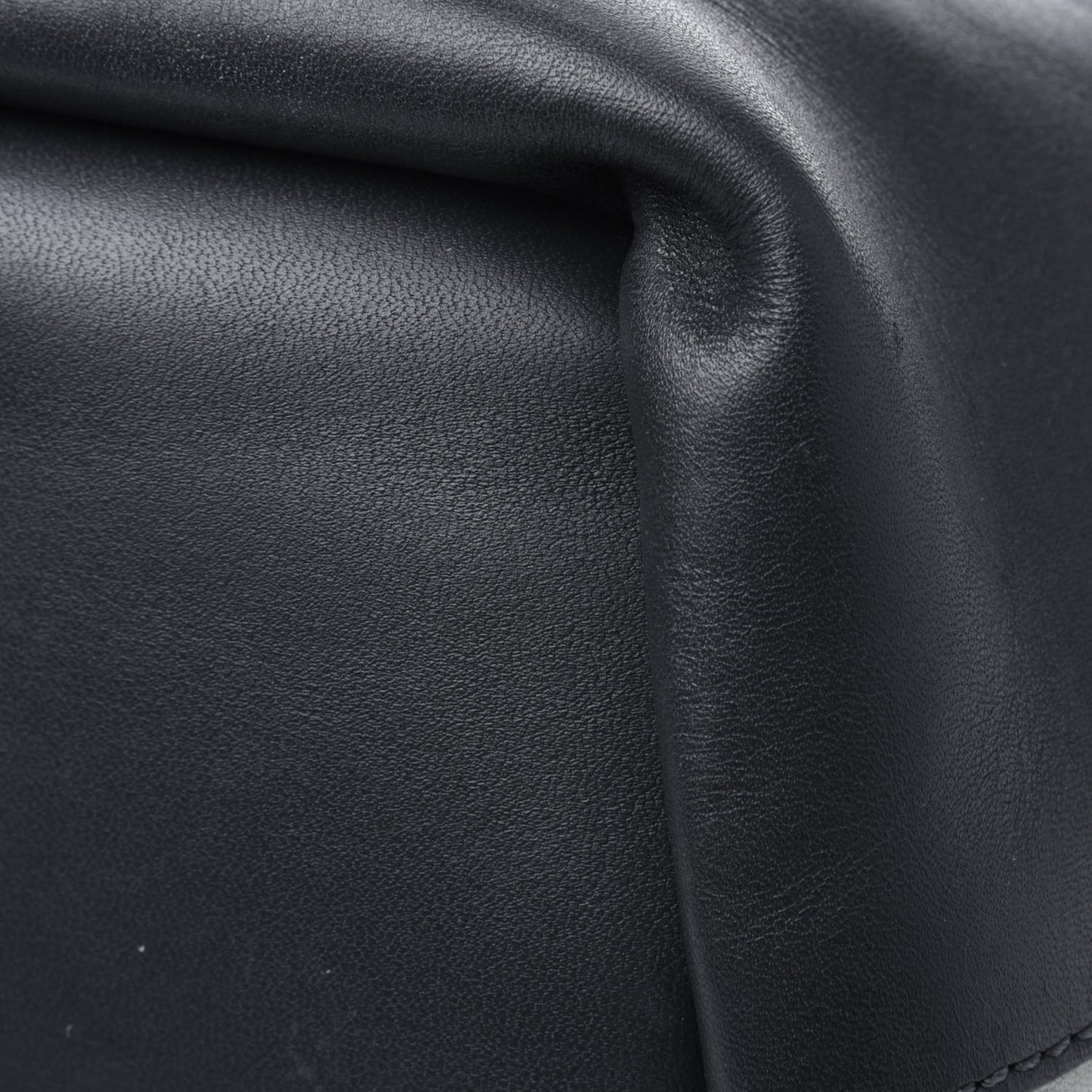 Smooth Calfskin Medium Baylee Tote Marshmallow