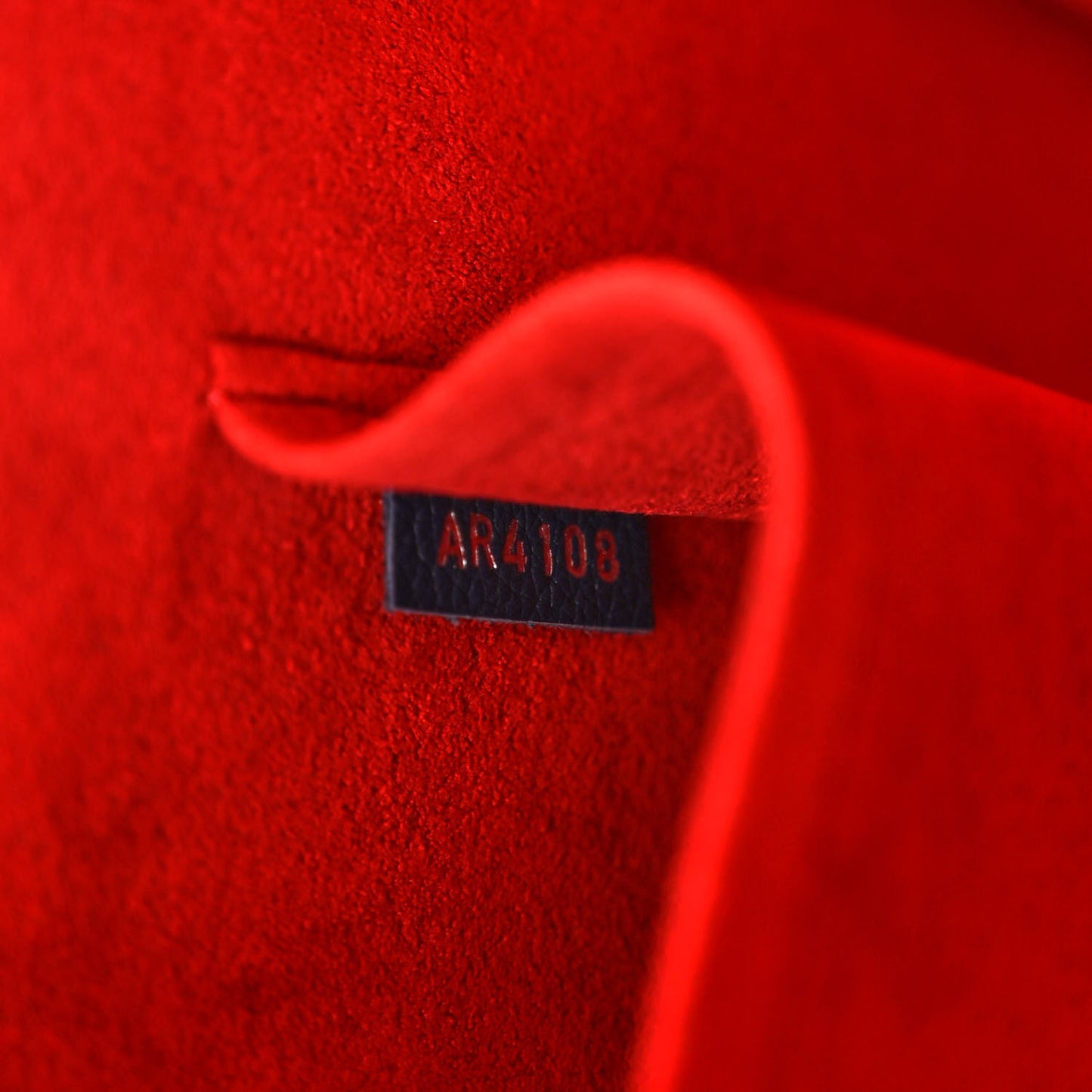 Calfskin Lockmeto Marine Rouge