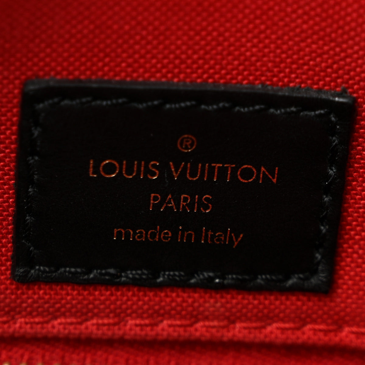 Reverse Monogram Giant Onthego MM