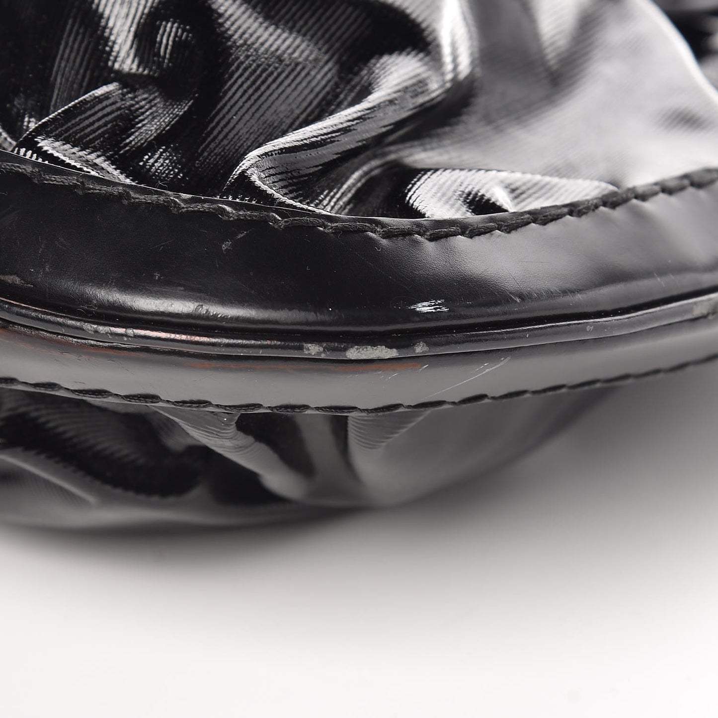 Dialux Queen Bow Hobo Black