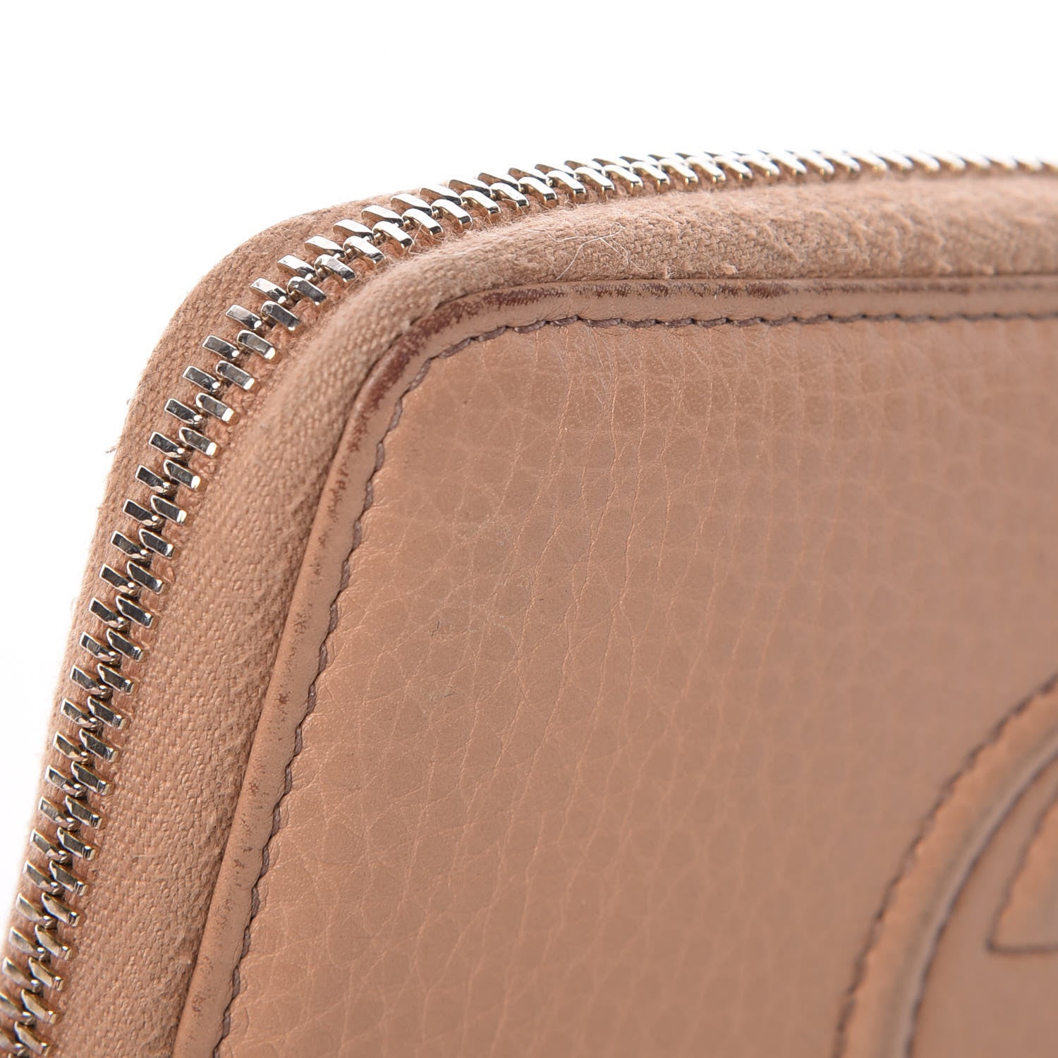 Gucci Calfskin Medium Soho Zip Around Wallet Camelia 13 of 20