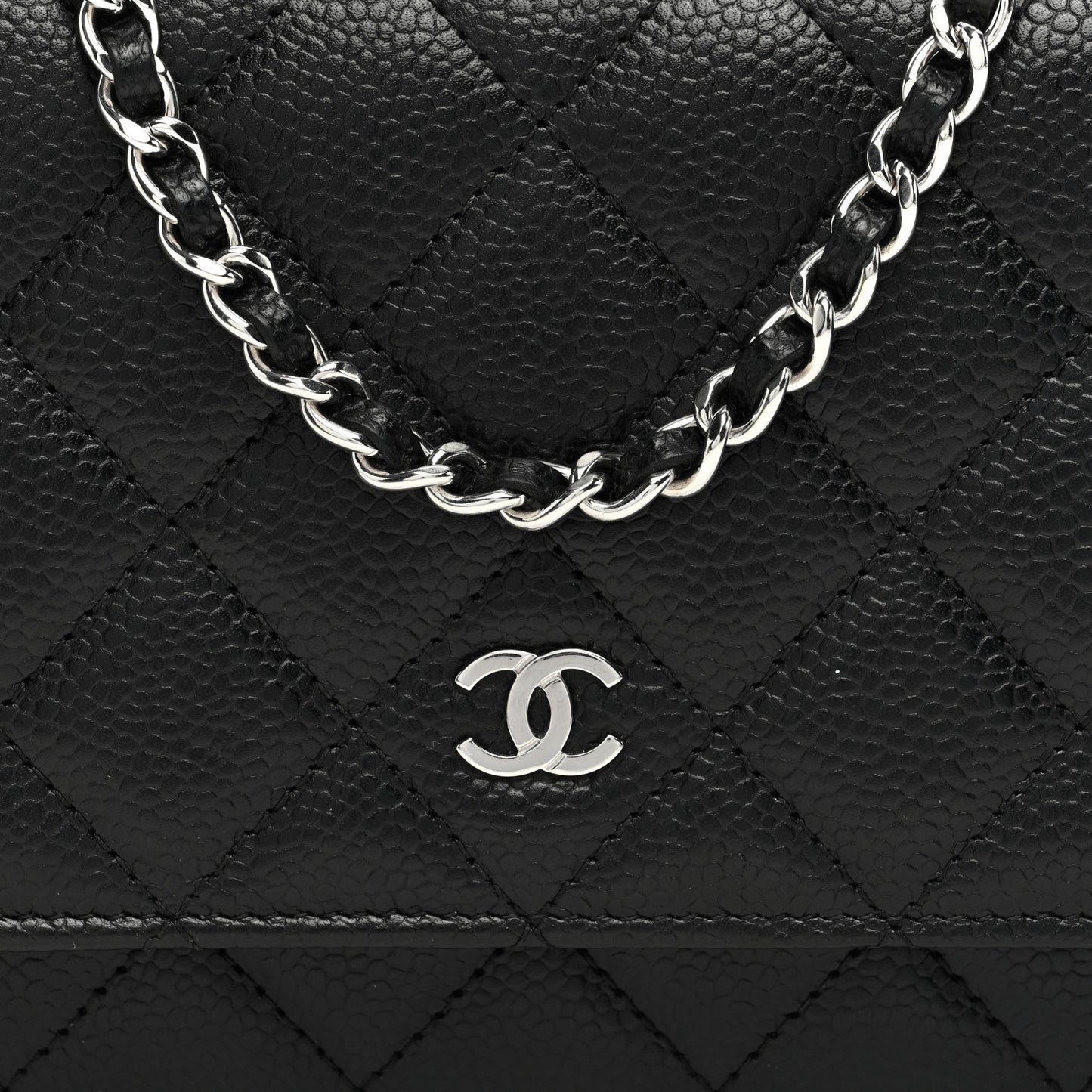 Caviar Quilted Wallet on Chain WOC Black