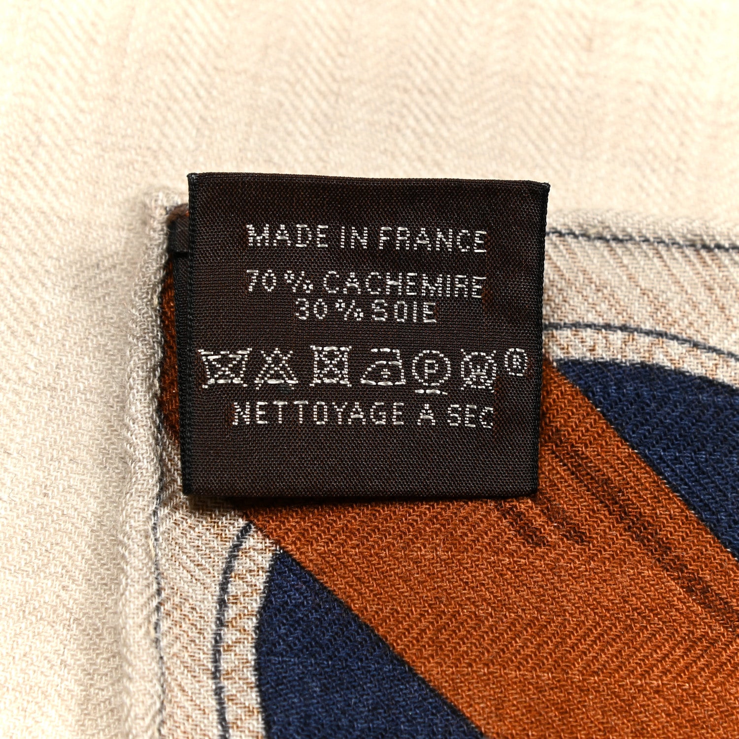 Hermes Cashmere Silk Encadre Eperon d'Or Scarf 90 Naturel Camel Marine 3 of 7
