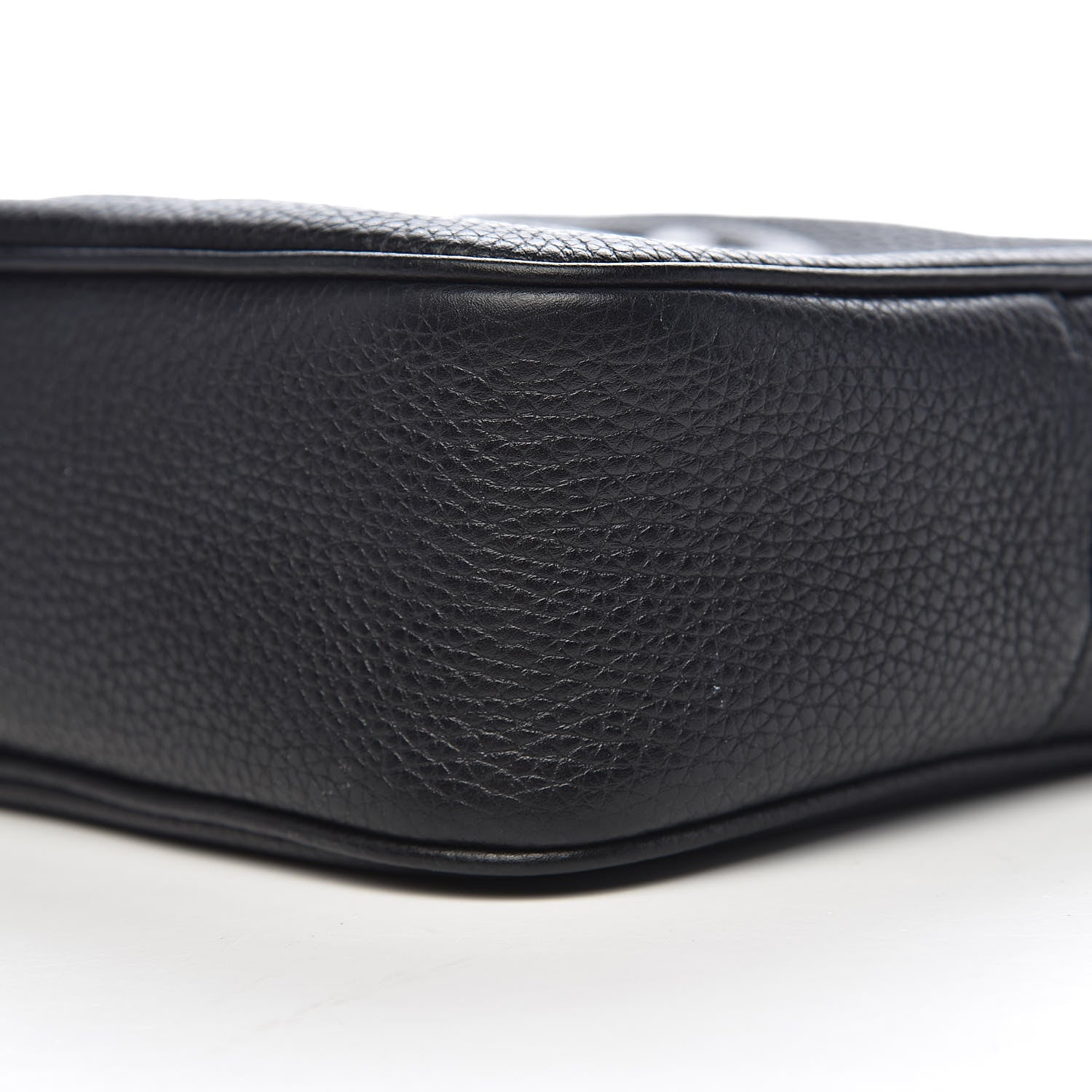 Gucci Pebbled Calfskin Small Soho Disco Bag Black 9 of 10