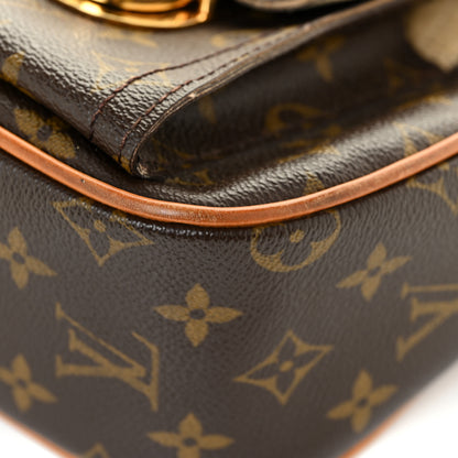Louis Vuitton Monogram Hudson GM 16 of 26