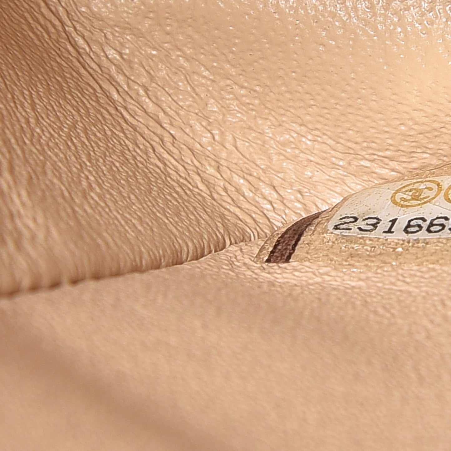 Caviar Quilted Medium Double Flap Beige Clair
