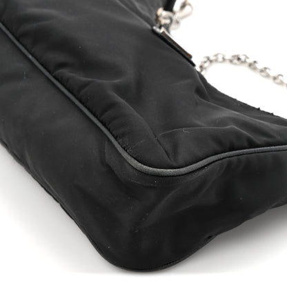 Prada Nylon Re-Edition 2005 Shoulder Bag Black 14 of 16