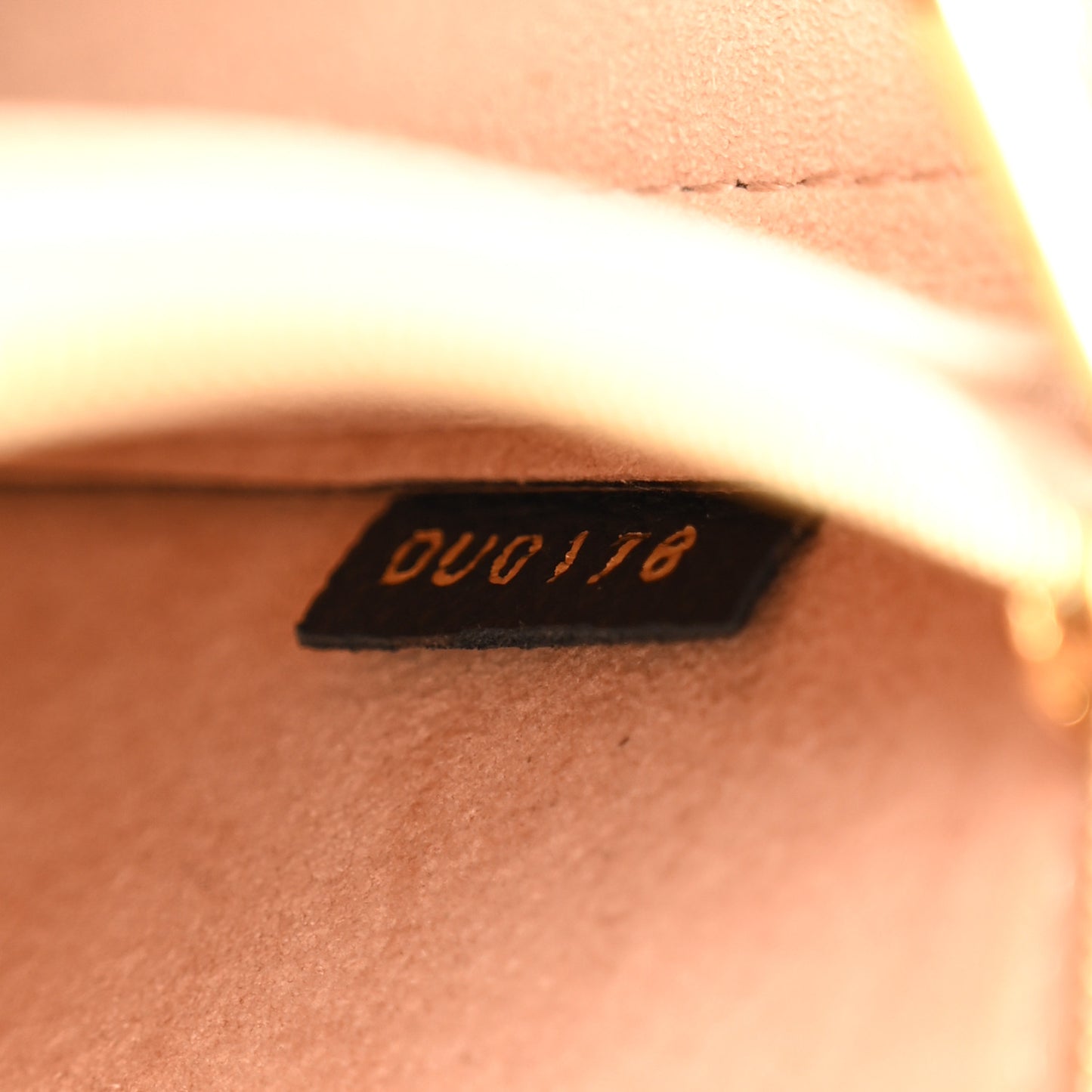Monogram Flandrin Black