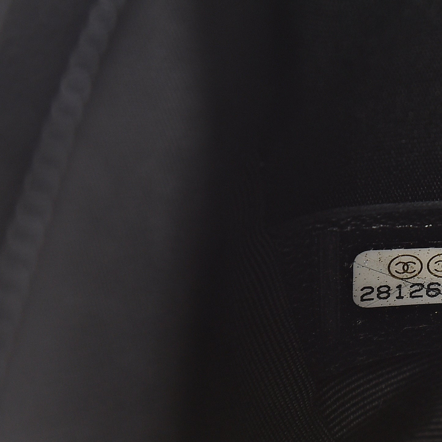 Caviar Quilted Medium Boy Flap Black