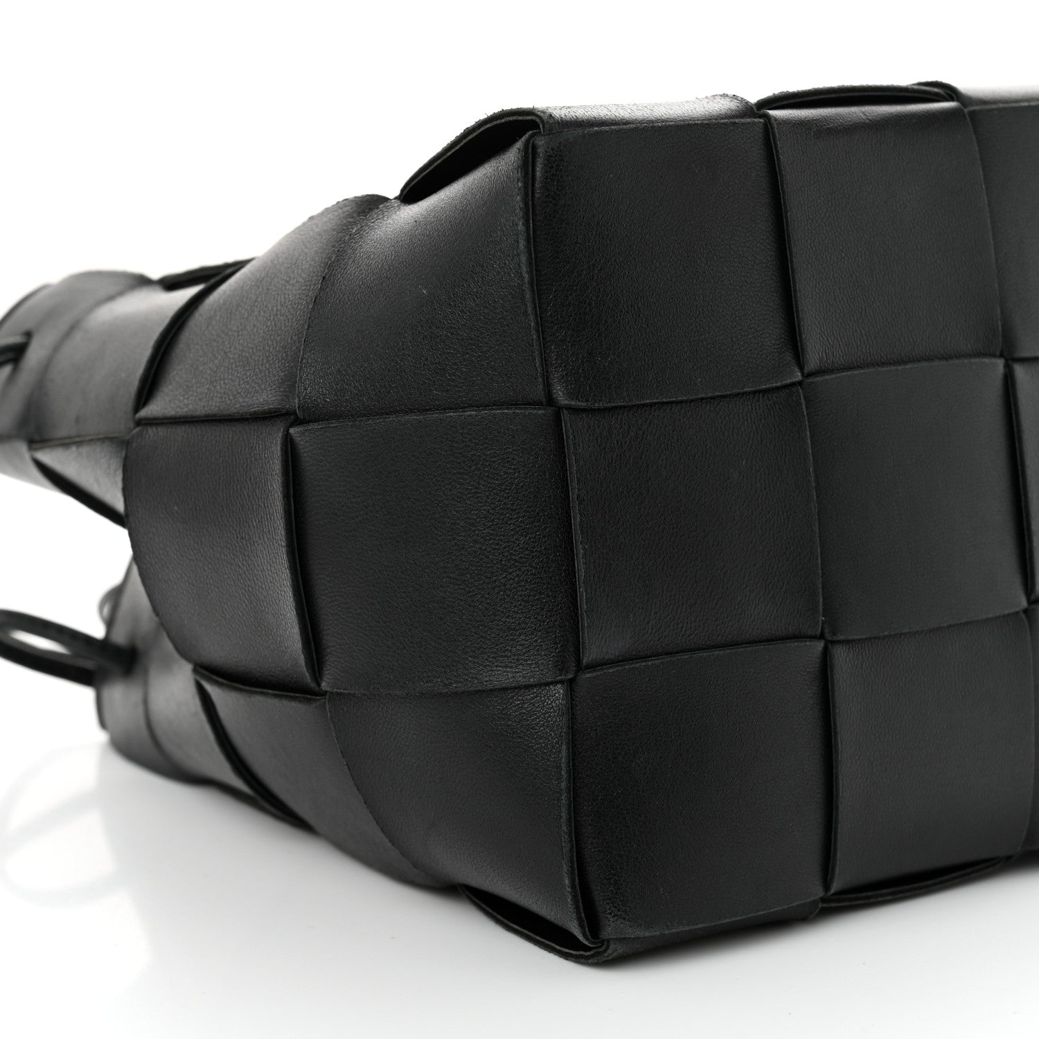Bottega Veneta Nappa Maxi Intrecciato Cassette Bucket Bag Black 8 of 10