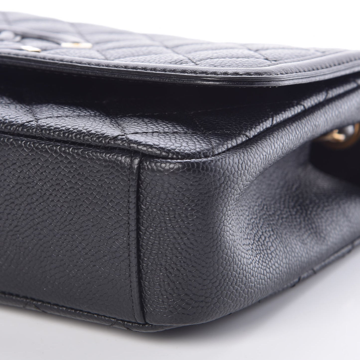 Caviar Quilted Medium CC Filigree Flap Black