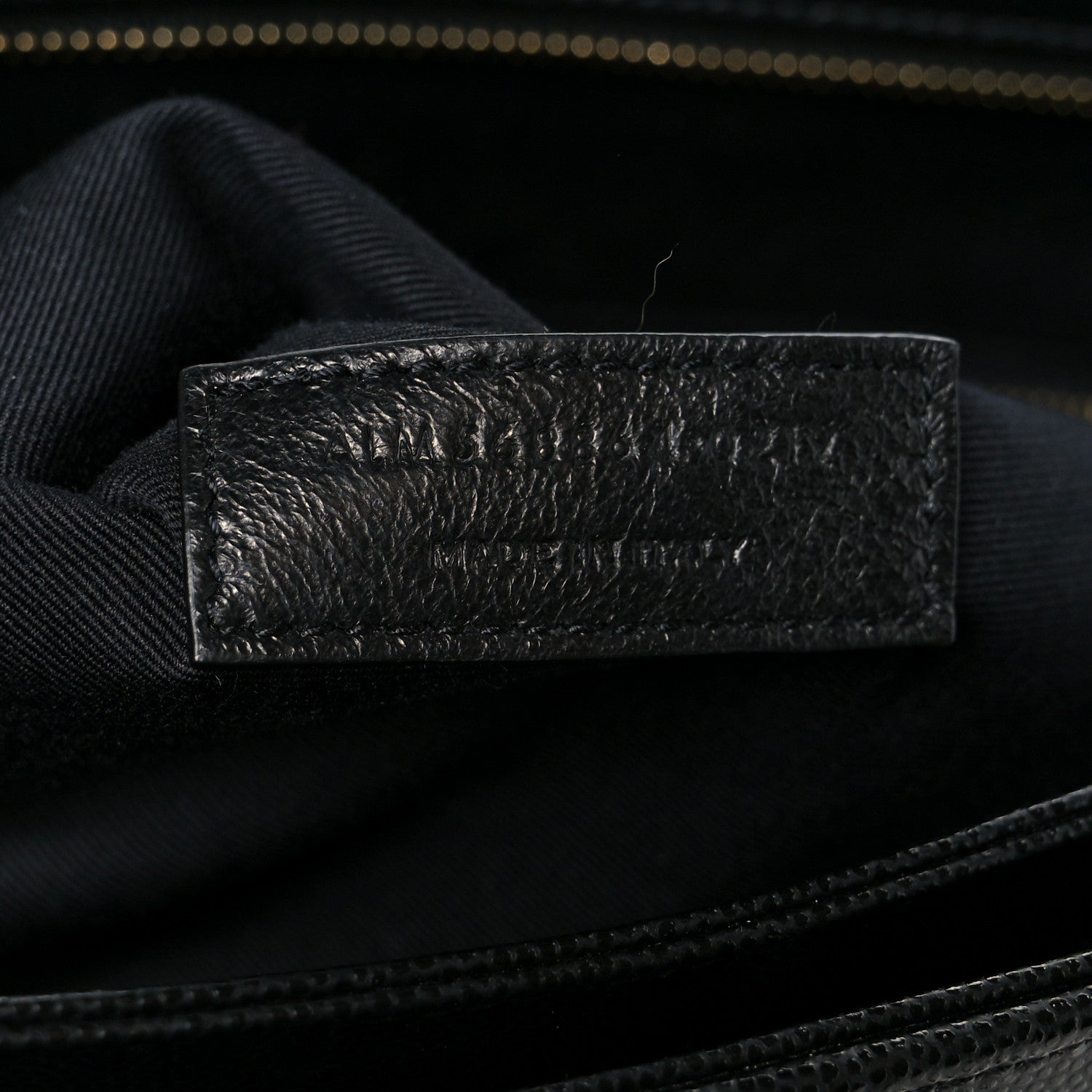 Saint Laurent Grain de Poudre Matelasse Chevron Medium Tribeca Shopping Bag Black 8 of 12