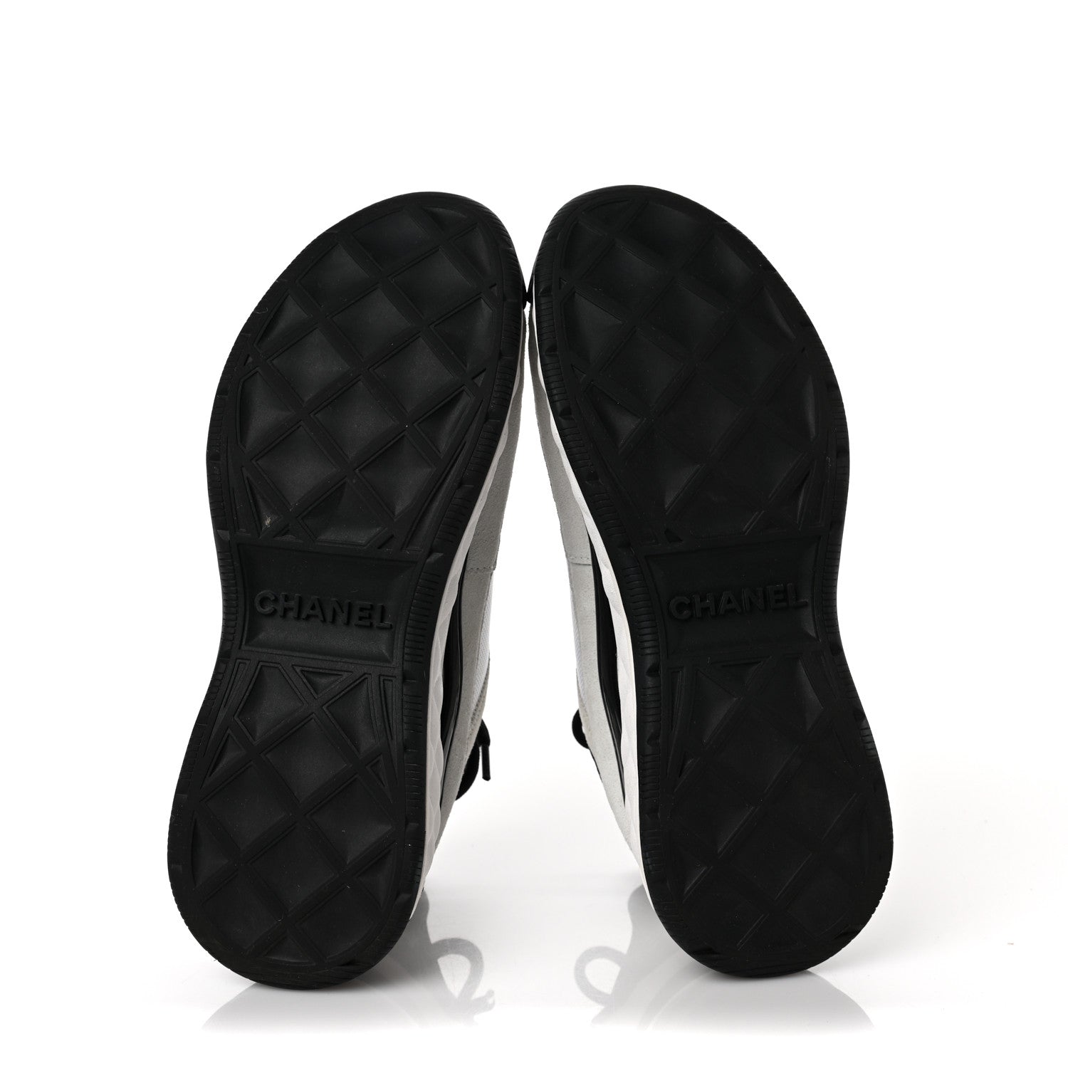 Chanel Velvet Calfskin Mixed Fibers CC Sneakers 38 White Black 7 of 9