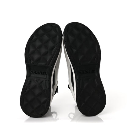 Chanel Velvet Calfskin Mixed Fibers CC Sneakers 38 White Black 7 of 9