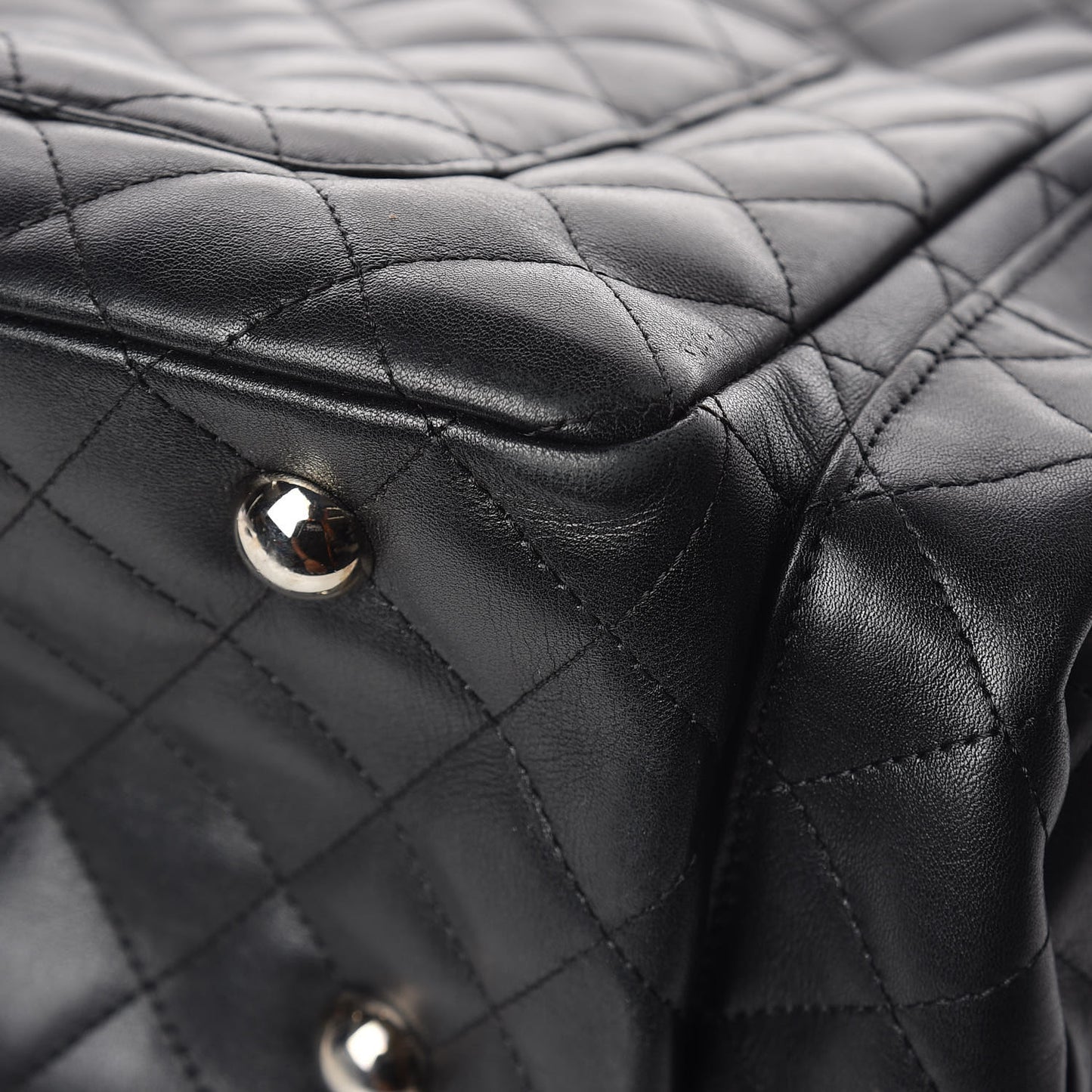 Calfskin Quilted Large Cambon Multipocket Reporter Black White