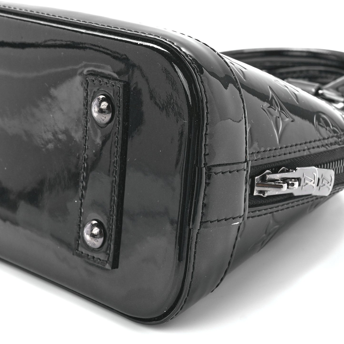 Vernis Alma BB Noir Magnetique