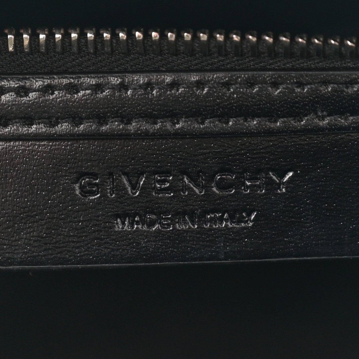 Shiny Lord Calfskin Small Antigona Black