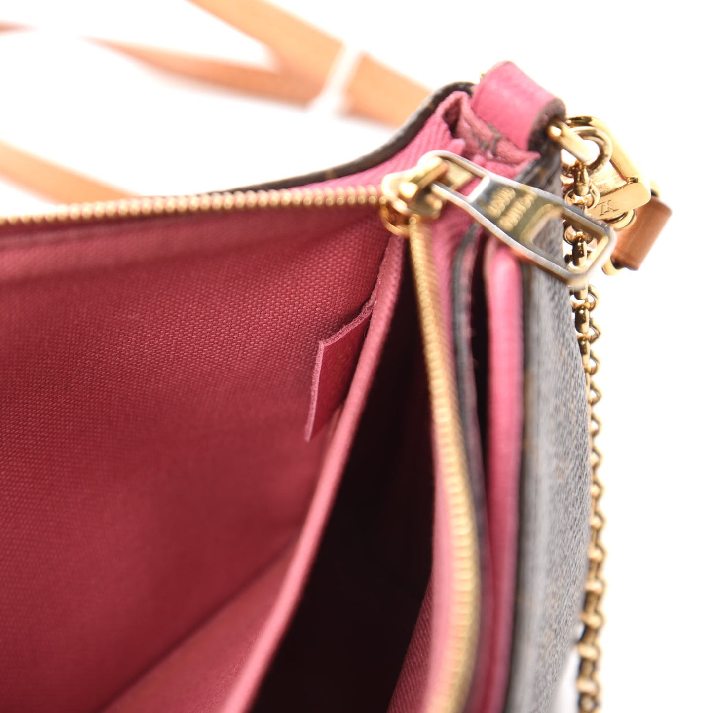 Monogram Pallas Clutch Rose Fizzy