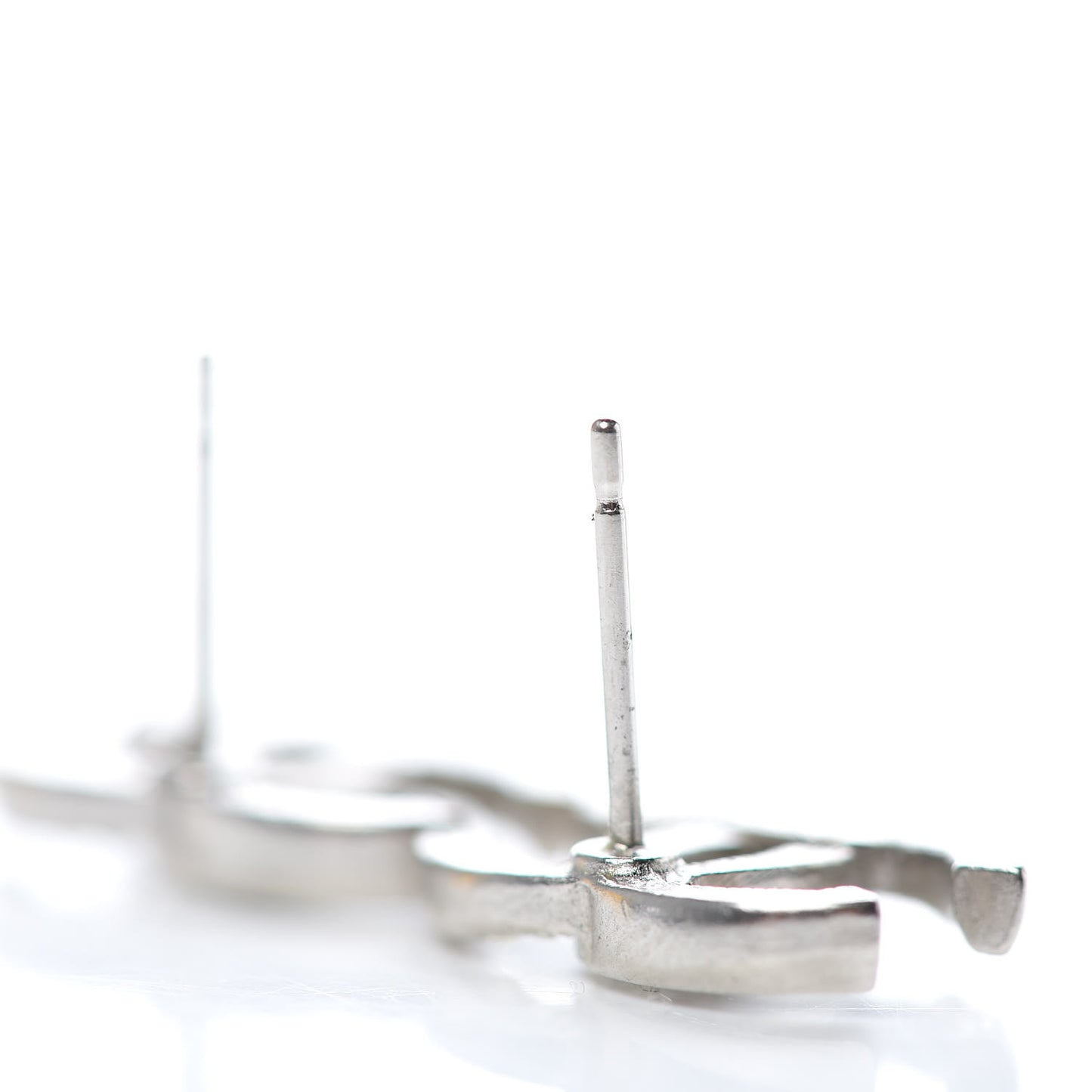 Crystal Textured CC Earrings Silver Grey