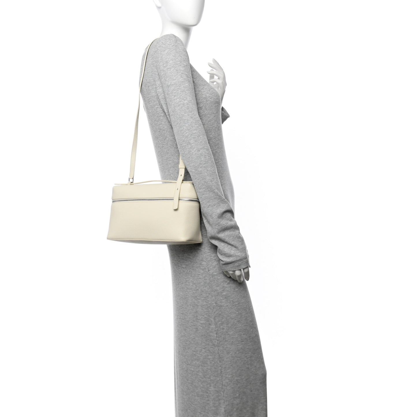 Grained Calfskin Extra Pocket L27 Whisper White