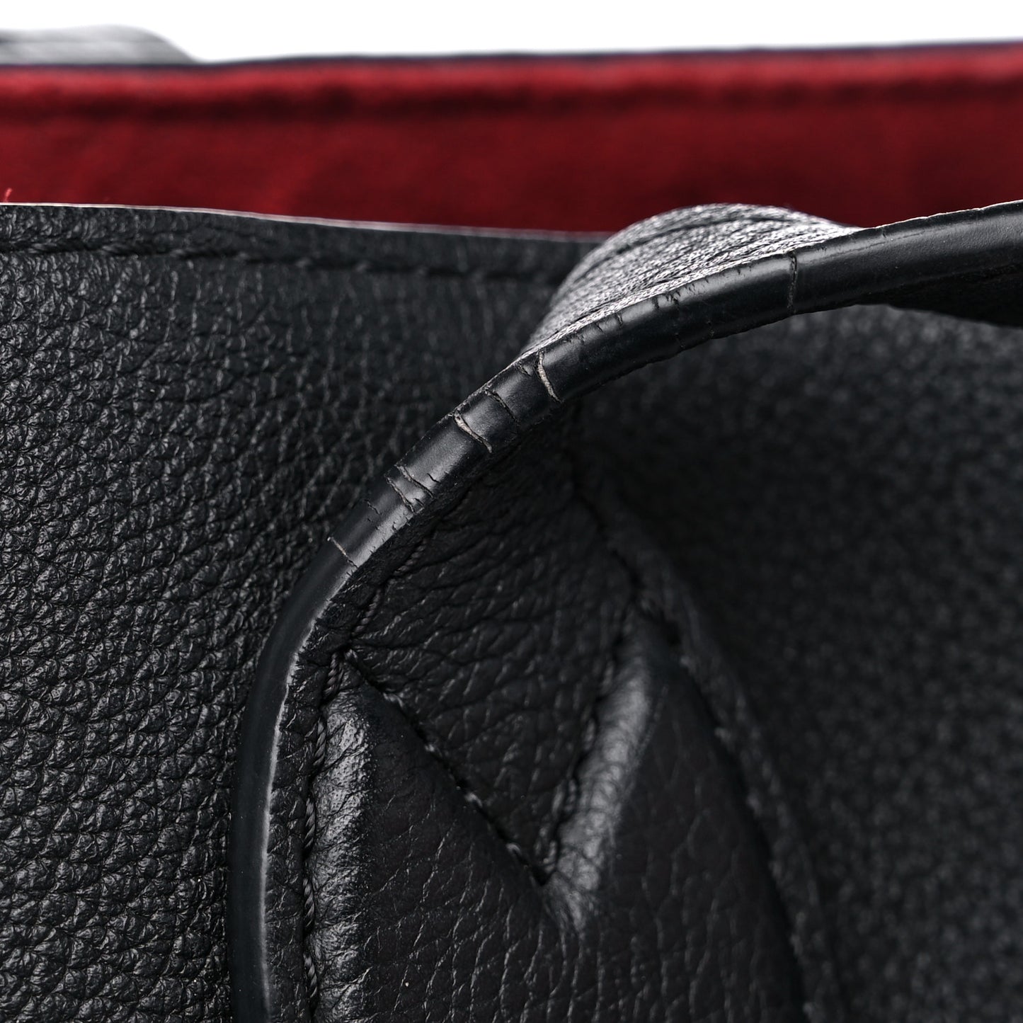 Grained Calfskin Lockme Shopper Black
