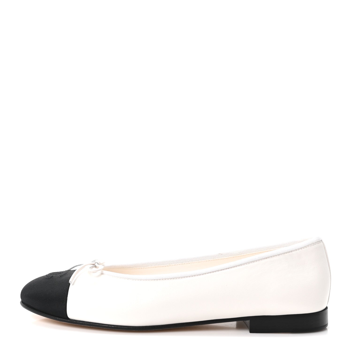 Chanel Calfskin Grosgrain Cap Toe CC Ballerina Flats 39.5 Ivory Black 1 of 10