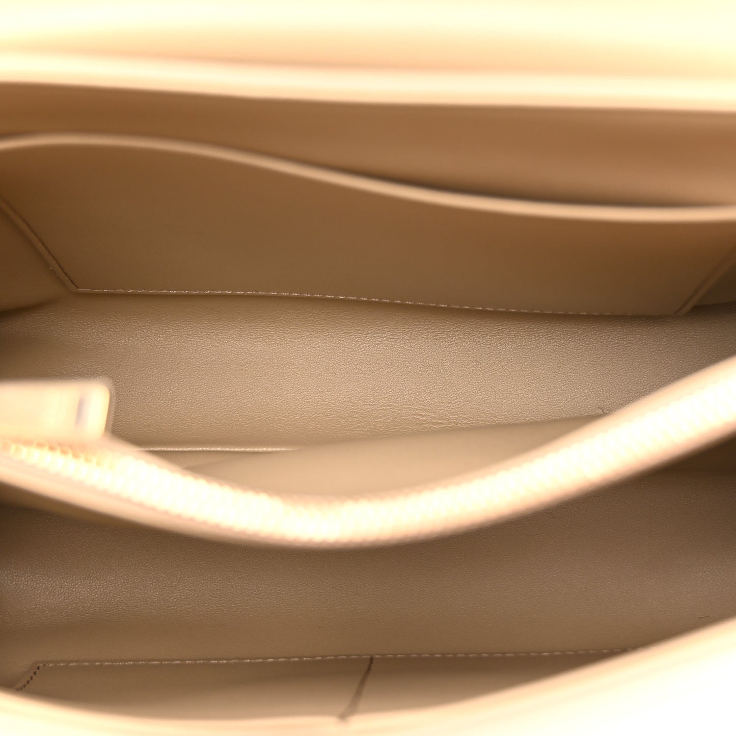 Supple Calfskin Medium Nino Safari