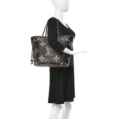 Louis Vuitton Monogram Giant Jungle Neverfull MM Black 2 of 10