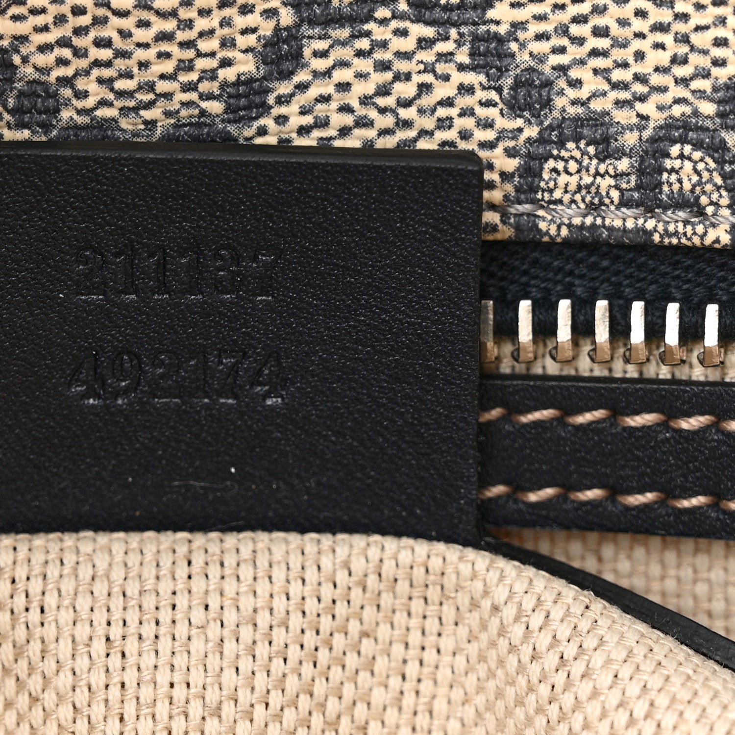 Gucci GG Supreme Monogram Medium Zippered Shopping Tote Navy 7 of 10
