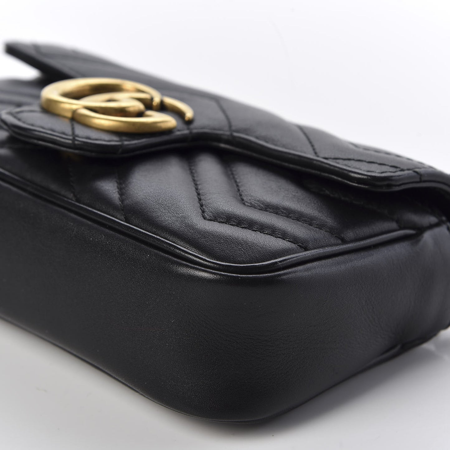 Calfskin Matelasse Super Mini GG Marmont Shoulder Bag Black