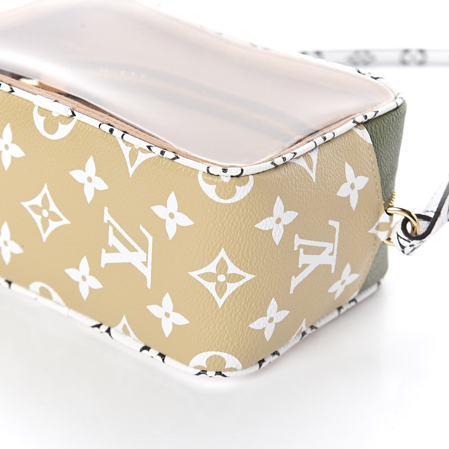Monogram Giant Beach Pouch Kaki