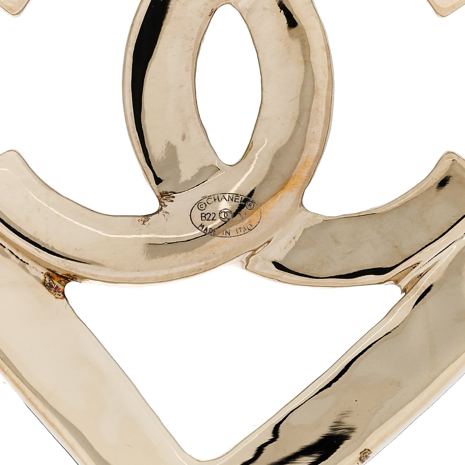 Chanel Metal CC Heart Coco In Love Hoop Earrings Gold 4 of 4