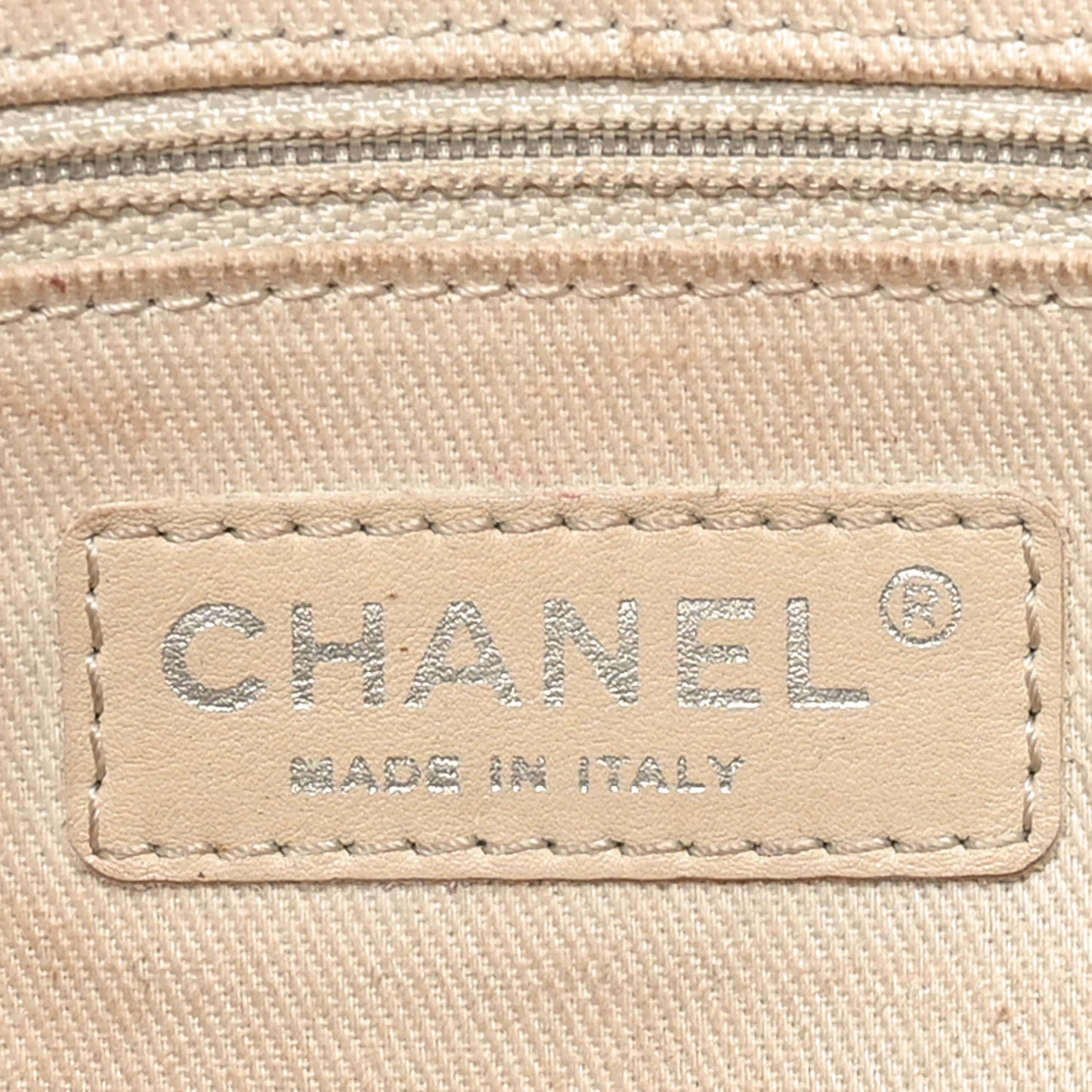 Caviar Quilted Timeless CC Soft Tote Red