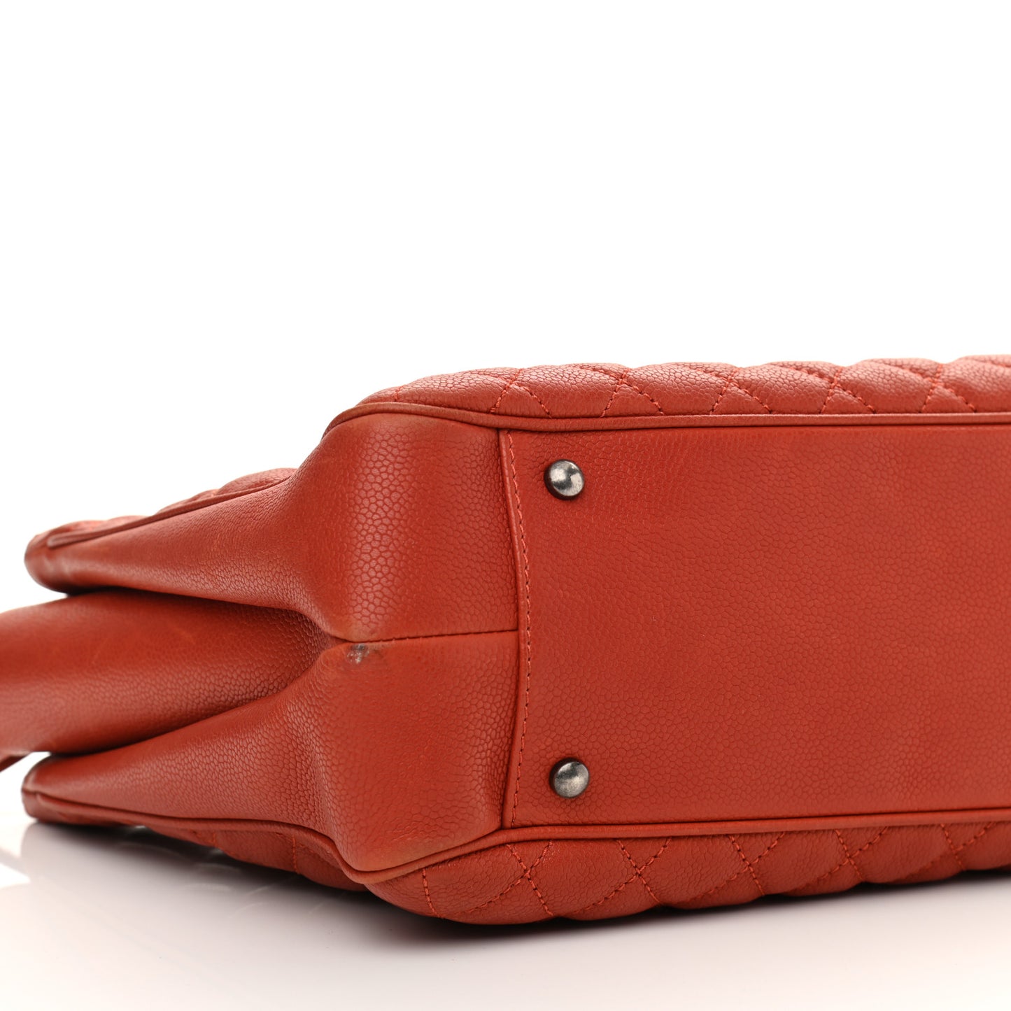Caviar Quilted Medium Rock In Rome Tote Dark Red