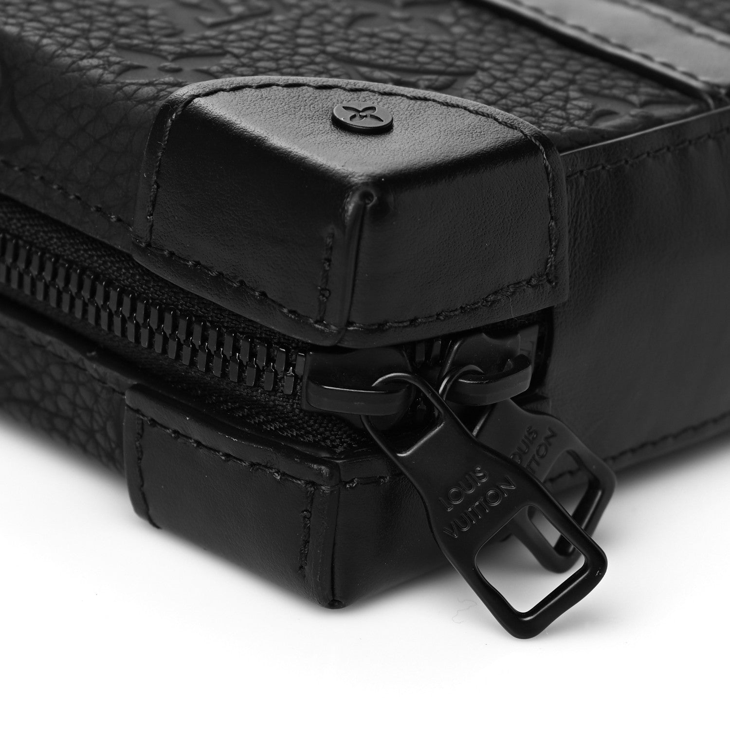 Louis Vuitton Taurillon Monogram Soft Trunk Wallet Black 5 of 5