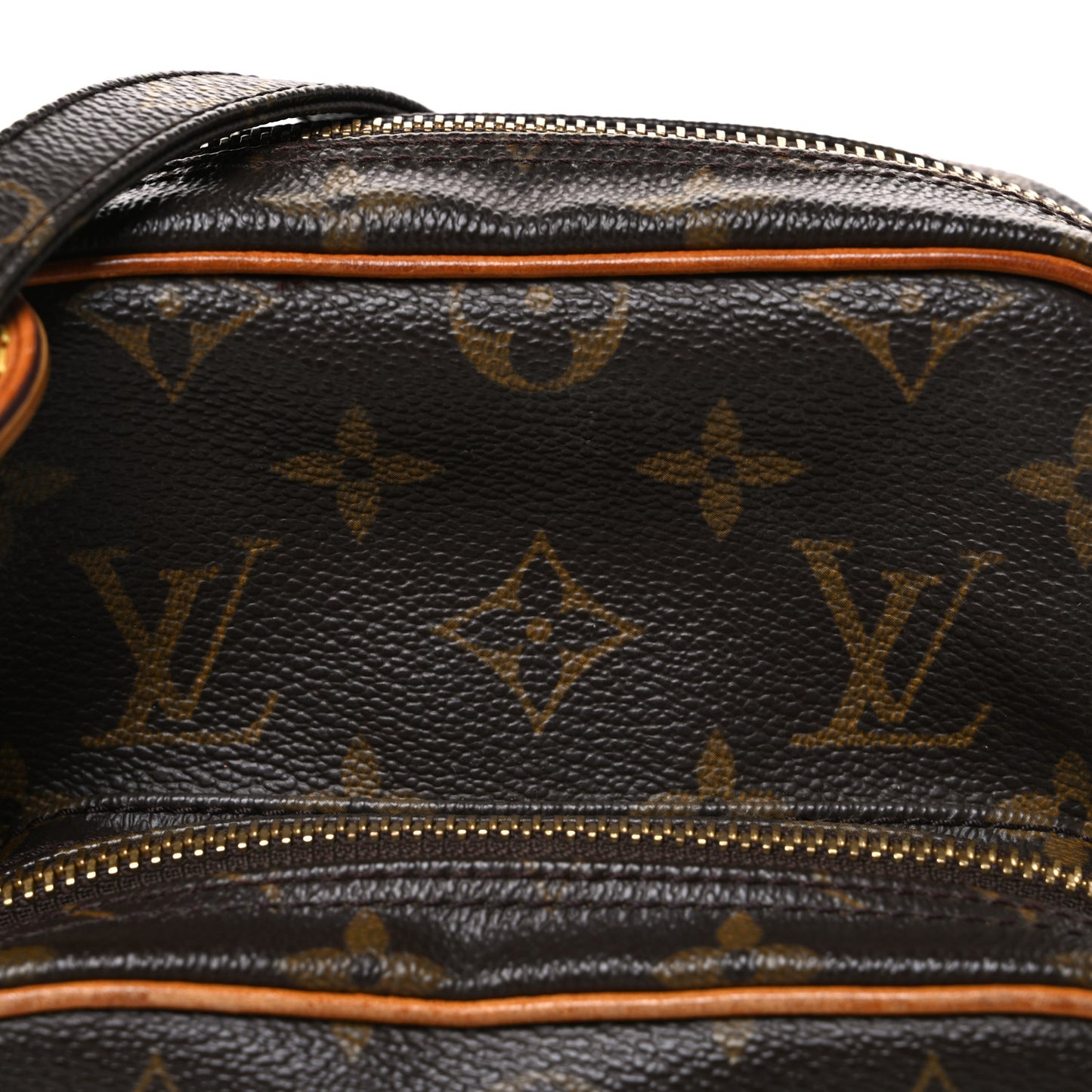 Monogram Amazone